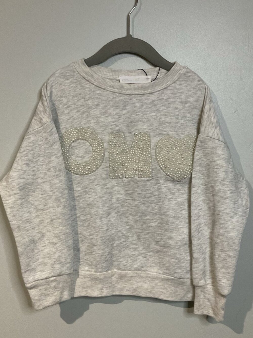 Zara Girl’s size 7 OMG OMheart Gray Sweatshirt Beaded Apliqué Pearly